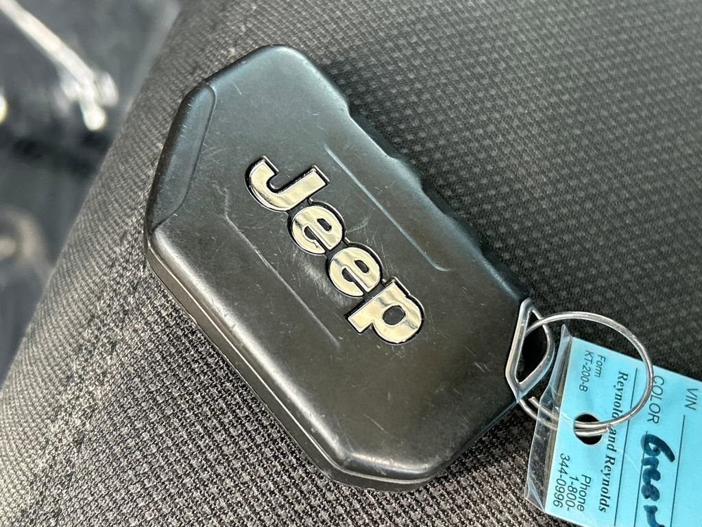 Used 2023 Jeep Wrangler Sport image 30
