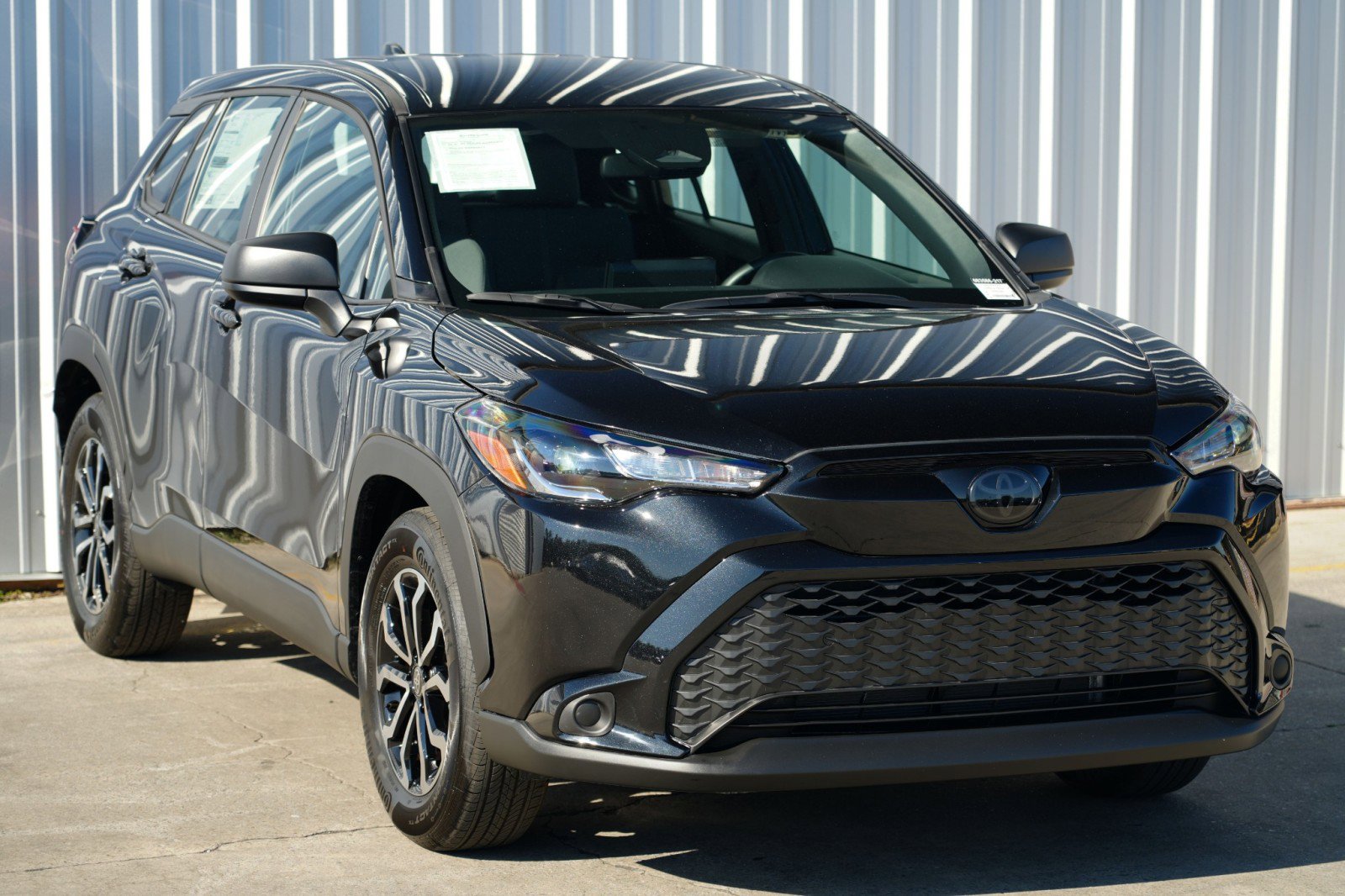 Used 2025 Toyota Corolla Cross AWD Hybrid image 48