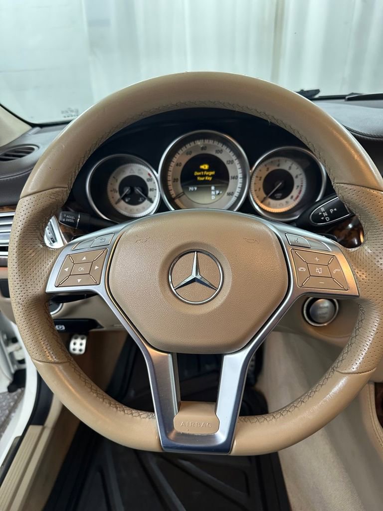 Used 2012 Mercedes-Benz CLS 550 4MATIC image 13