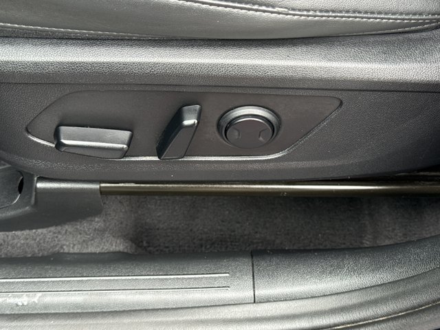 Used 2023 Kia Sorento EX w/ Panoramic Sunroof Package FWD image 18