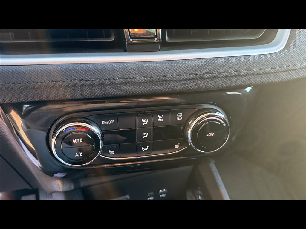 Used 2024 Chevrolet TrailBlazer LT w/ Convenience Package AWD/4WD image 19