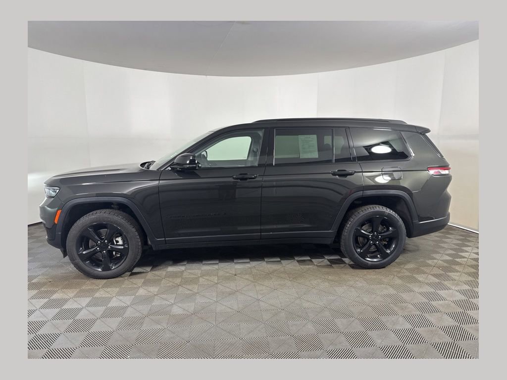 Used 2023 Jeep Grand Cherokee L Limited w/ Black Appearance Package AWD/4WD image 1