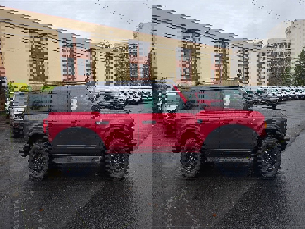 New 2025 Ford Bronco Big Bend w/ Black Diamond Package image 4