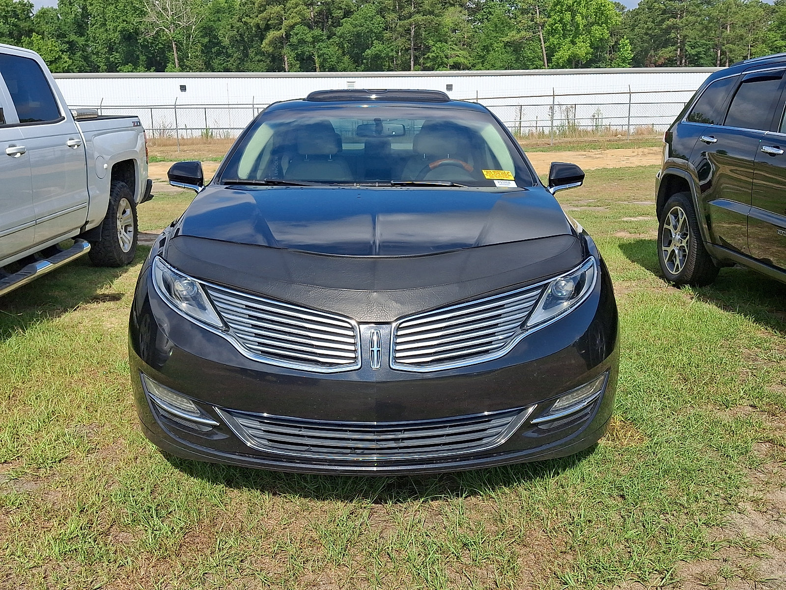 Used 2013 Lincoln MKZ FWD image 2
