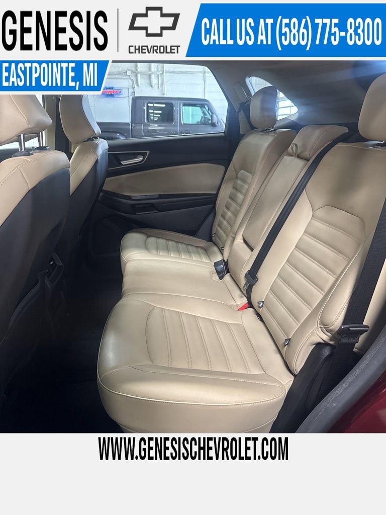 Used 2024 Ford Edge SEL w/ Convenience Package image 6