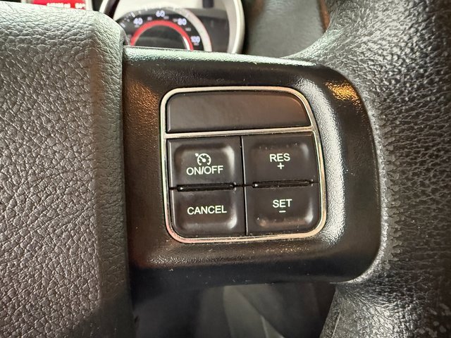 Used 2019 Dodge Journey SE image 12