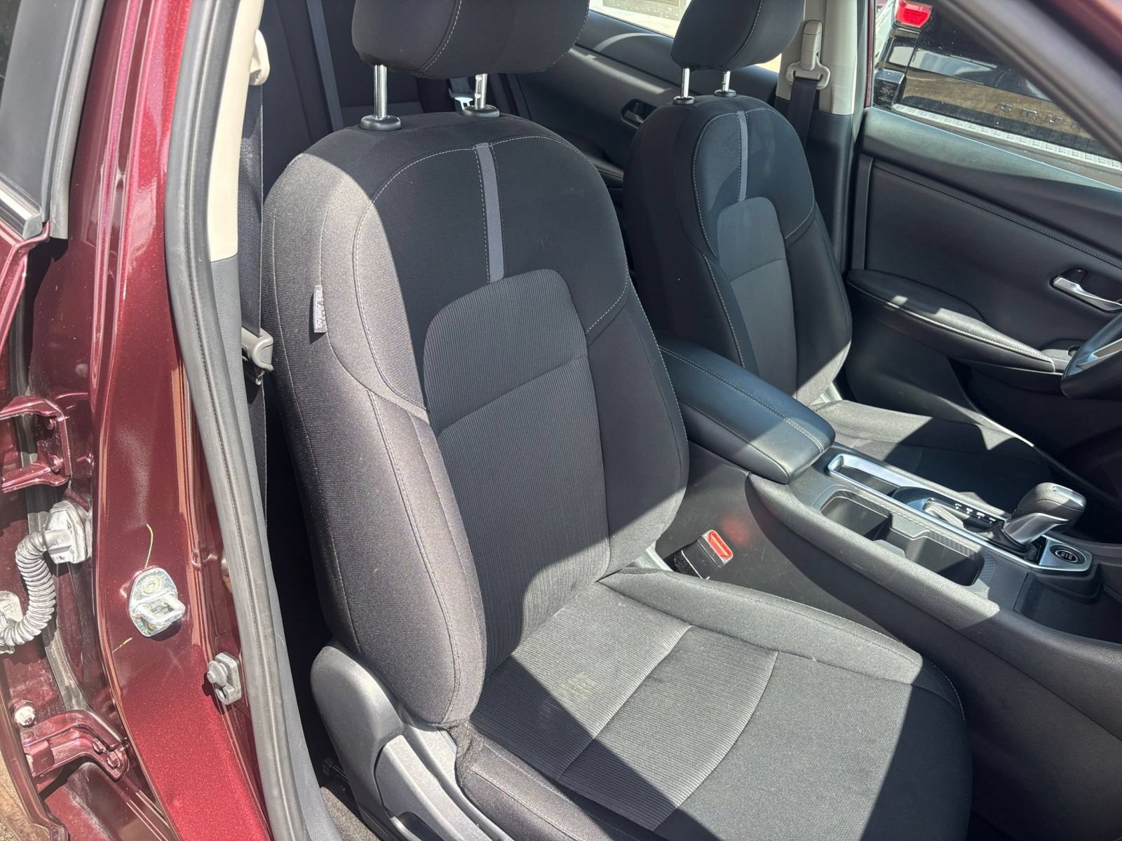 Used 2025 Nissan Sentra SV FWD image 34