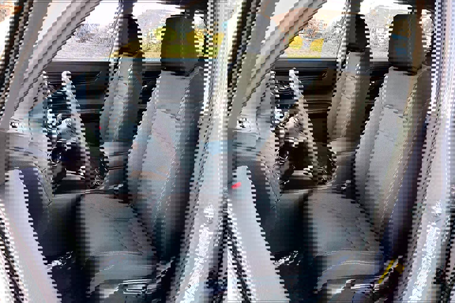 Used 2023 Honda CR-V LX image 7