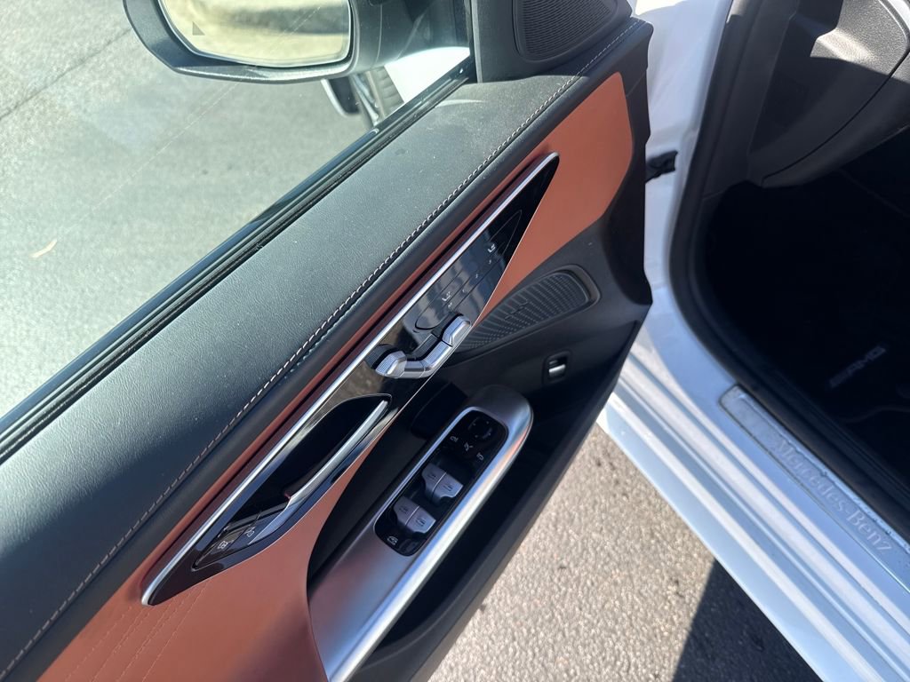 Used 2022 Mercedes-Benz C 300 Sedan image 9