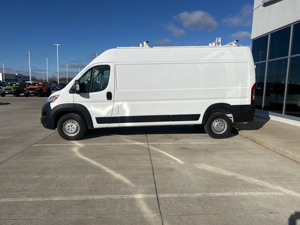 New 2024 RAM ProMaster 2500 w/ Convenience Group image 2