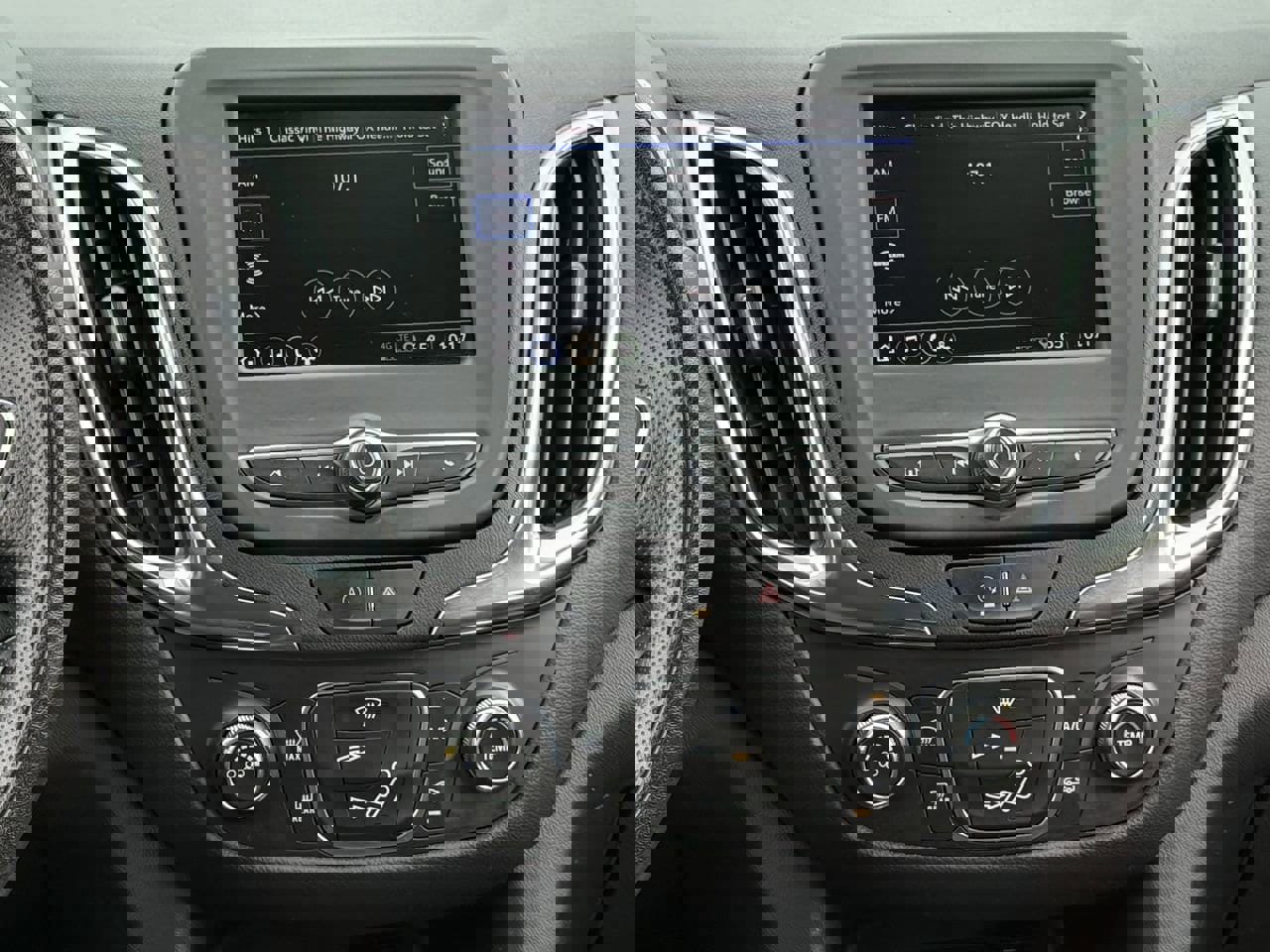 Used 2023 Chevrolet Equinox LT FWD image 17