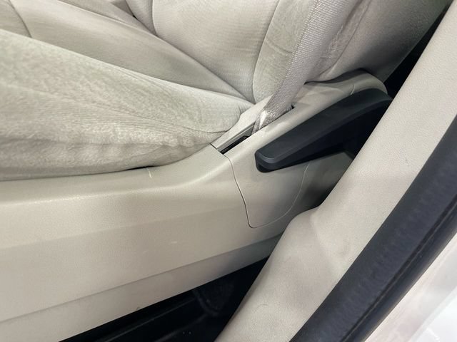 Used 2012 Dodge Grand Caravan SE FWD image 13