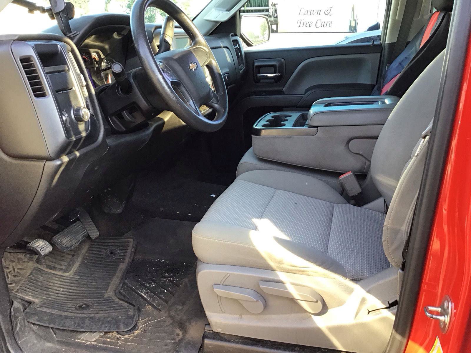 Used 2018 Chevrolet Silverado 1500 Custom w/ Custom Value Package RWD image 9