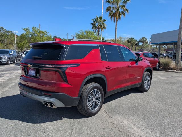 Used 2025 Chevrolet Traverse LT FWD image 5