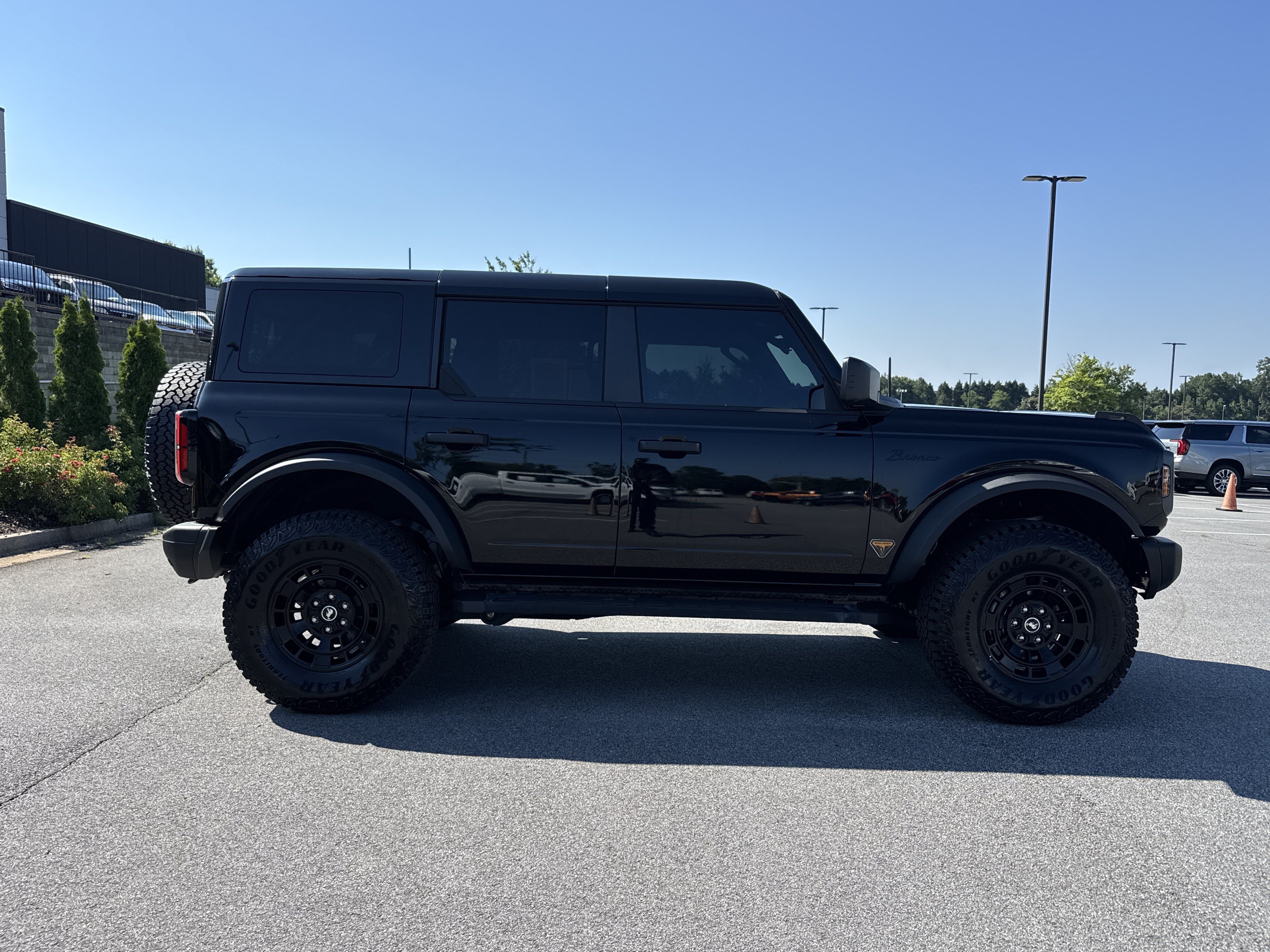 Used 2026 Ford Bronco Badlands AWD/4WD image 11