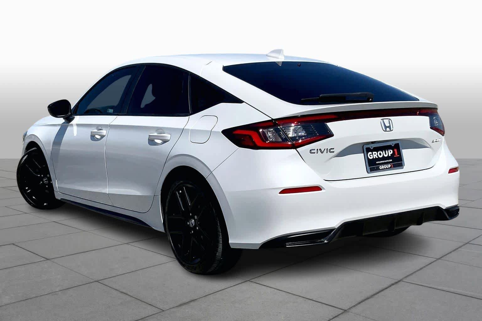 Used 2023 Honda Civic Sport image 12