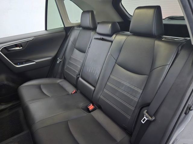 Used 2022 Toyota RAV4 Limited FWD image 16