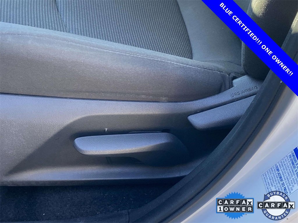 Used 2021 Toyota RAV4 LE image 15