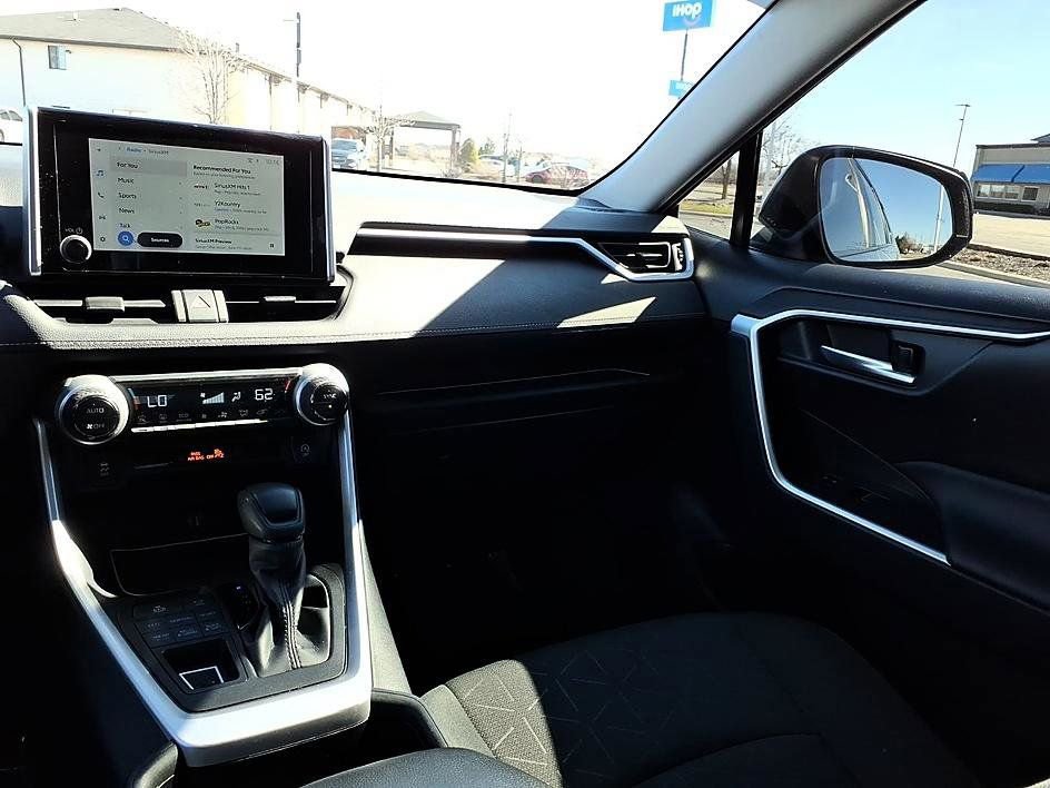 Used 2024 Toyota RAV4 XLE image 20