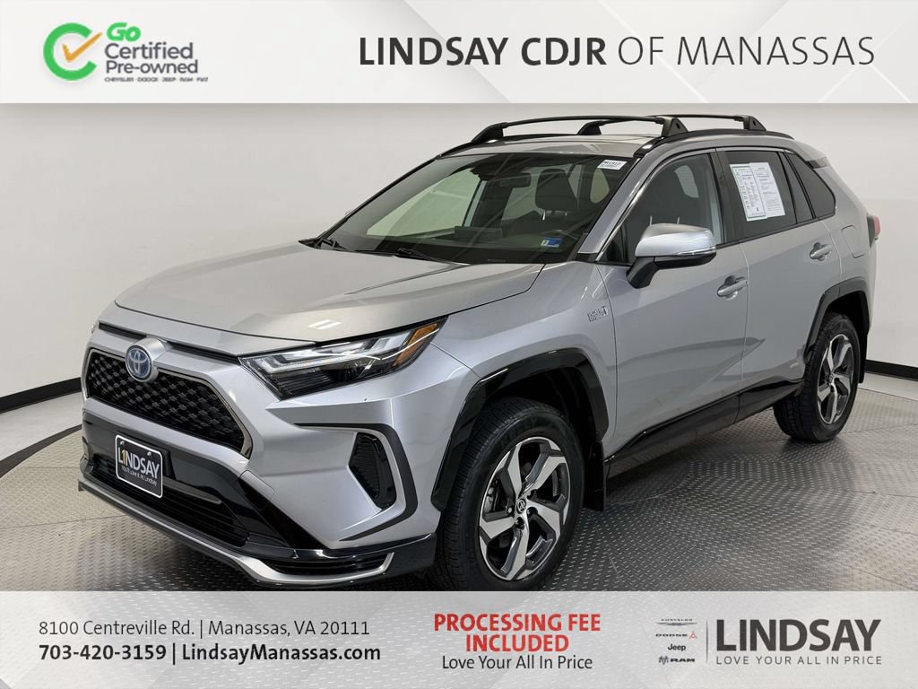 Used 2023 Toyota RAV4 SE w/ Weather & Moonroof Package AWD/4WD image 4