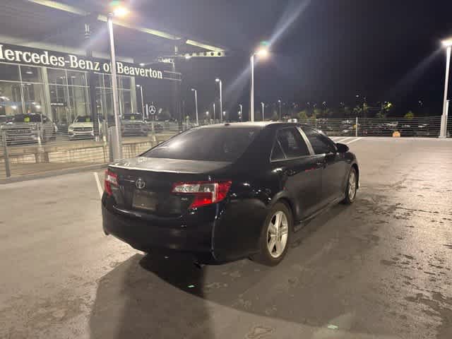 Used 2012 Toyota Camry SE w/ Leather Pkg FWD image 5
