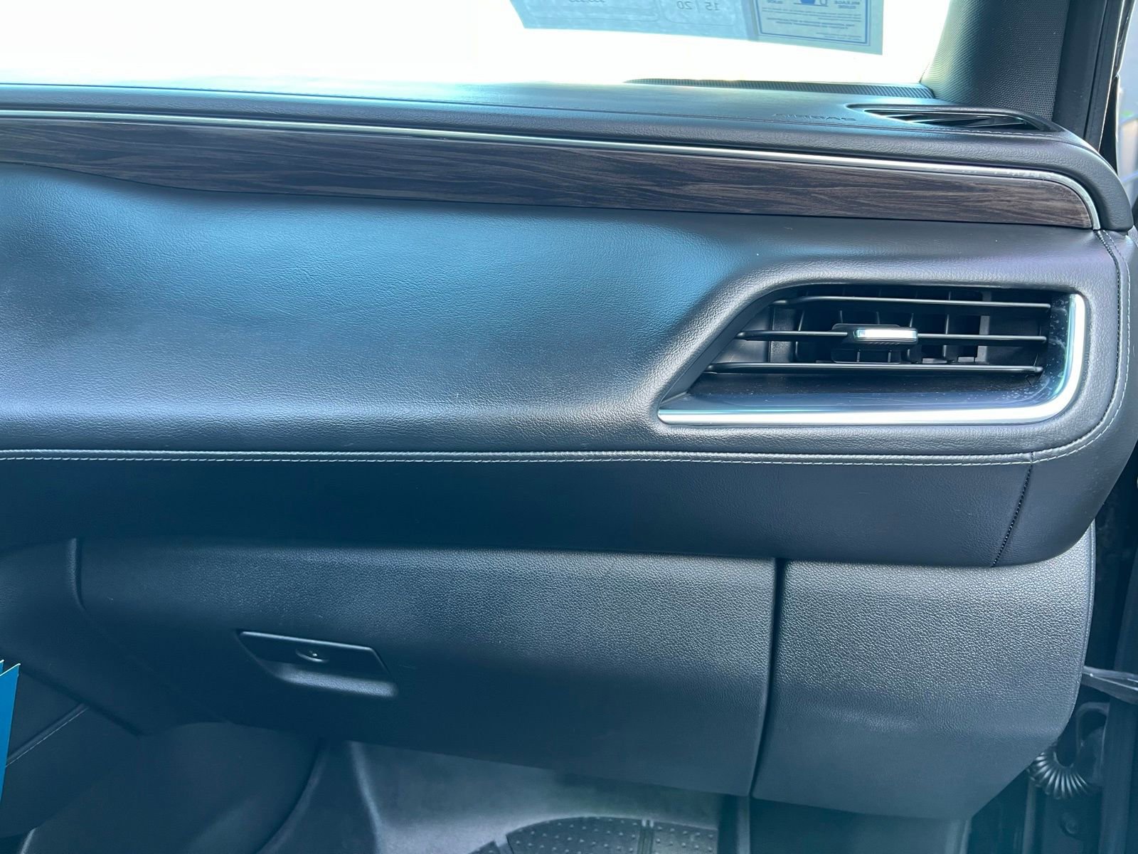 Used 2022 Chevrolet Tahoe Z71 w/ Luxury Package image 71