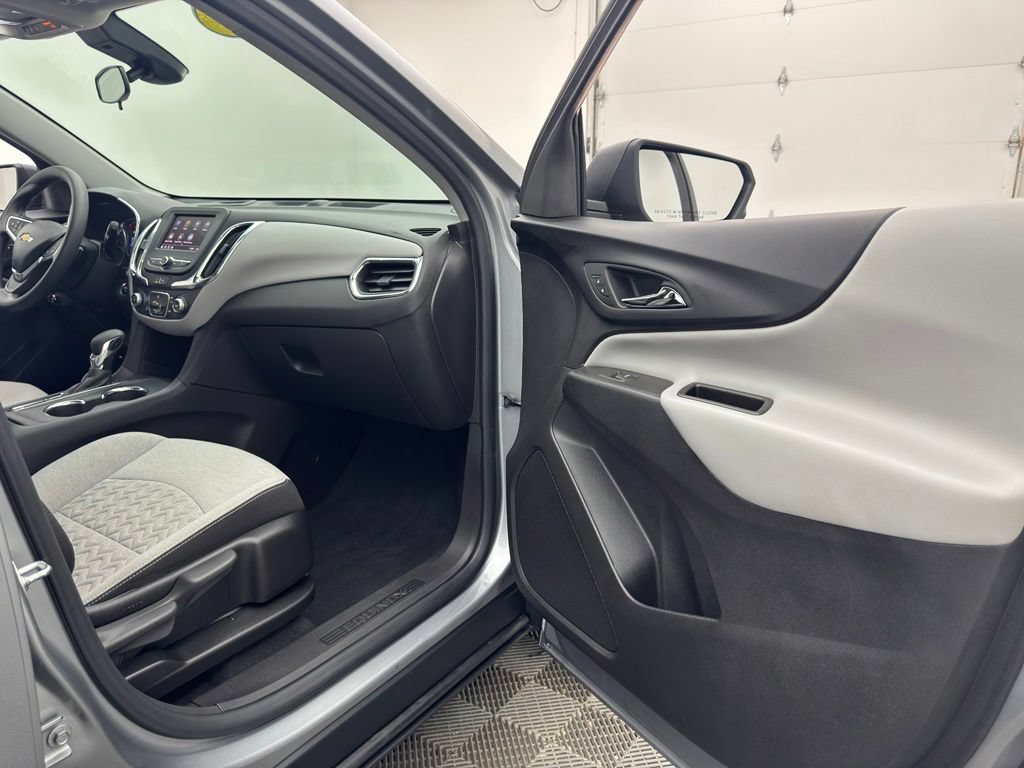 Used 2024 Chevrolet Equinox LS w/ LS Convenience Package AWD/4WD image 27