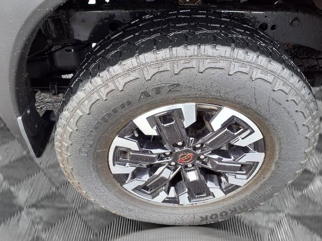 Used 2022 Nissan Frontier PRO-4X w/ Off-Road Protection Package image 18
