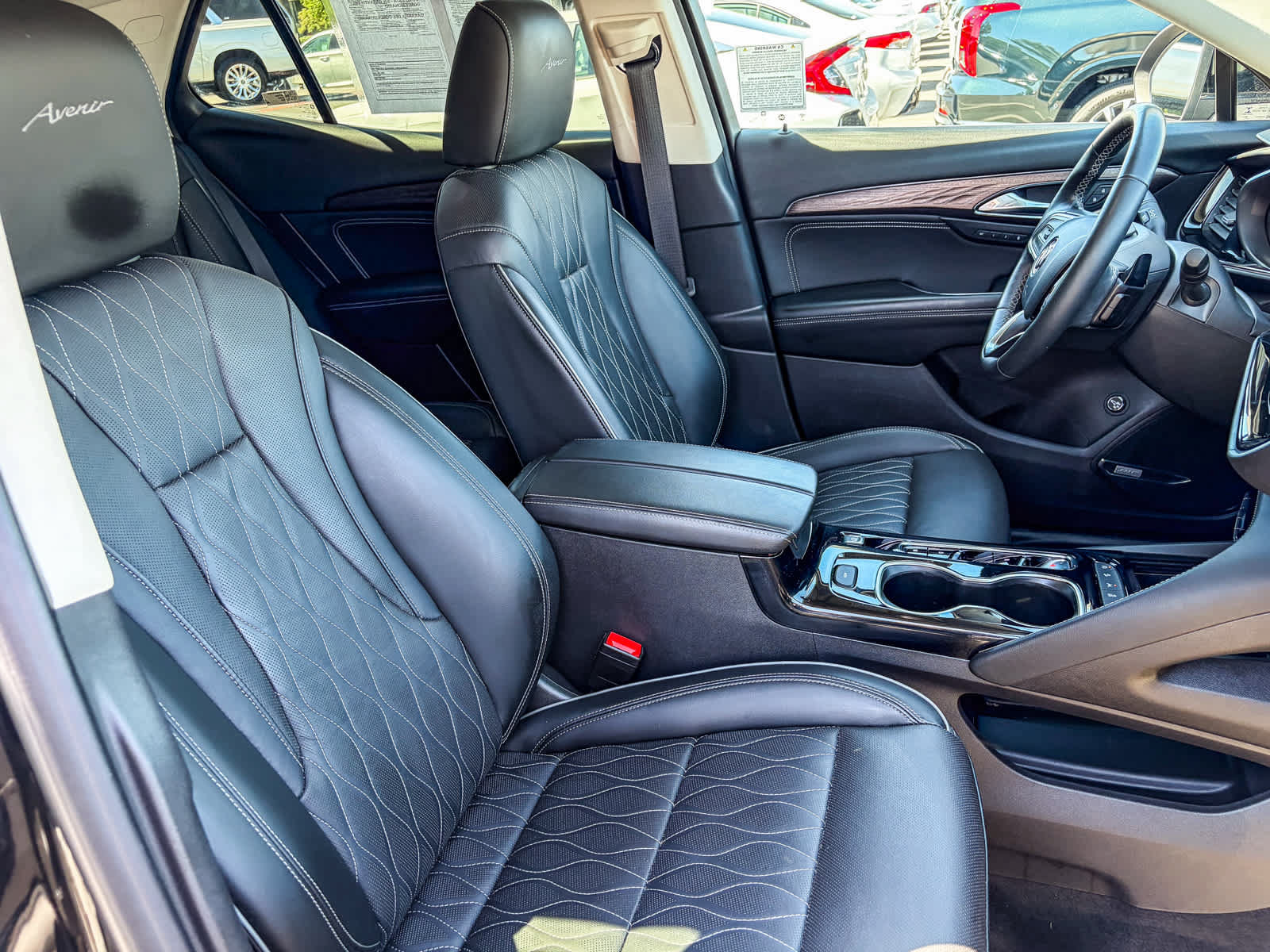 Used 2023 Buick Envision Avenir AWD/4WD image 15