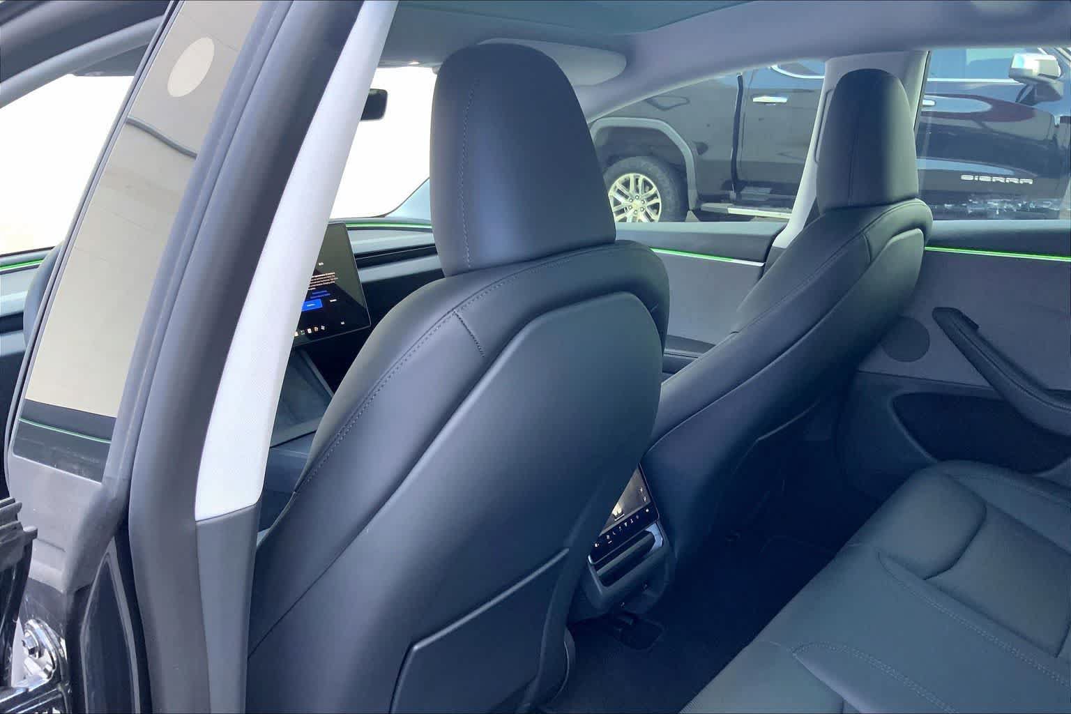 Used 2025 Tesla Model 3 Long Range RWD image 12