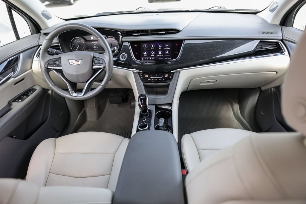 Used 2023 Cadillac XT6 Premium Luxury FWD image 29