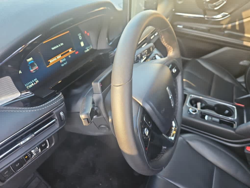 Used 2023 Lincoln Corsair FWD w/ Equipment Group 102A image 9