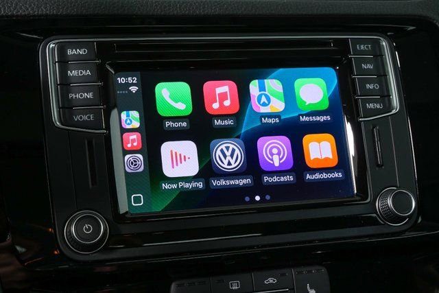 Used 2016 Volkswagen Jetta SEL image 4