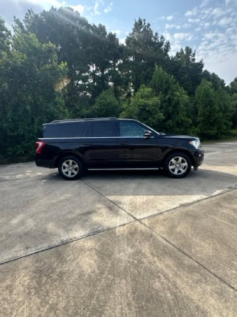 Used 2019 Ford Expedition Max XLT w/ Equipment Group 202A AWD/4WD image 4