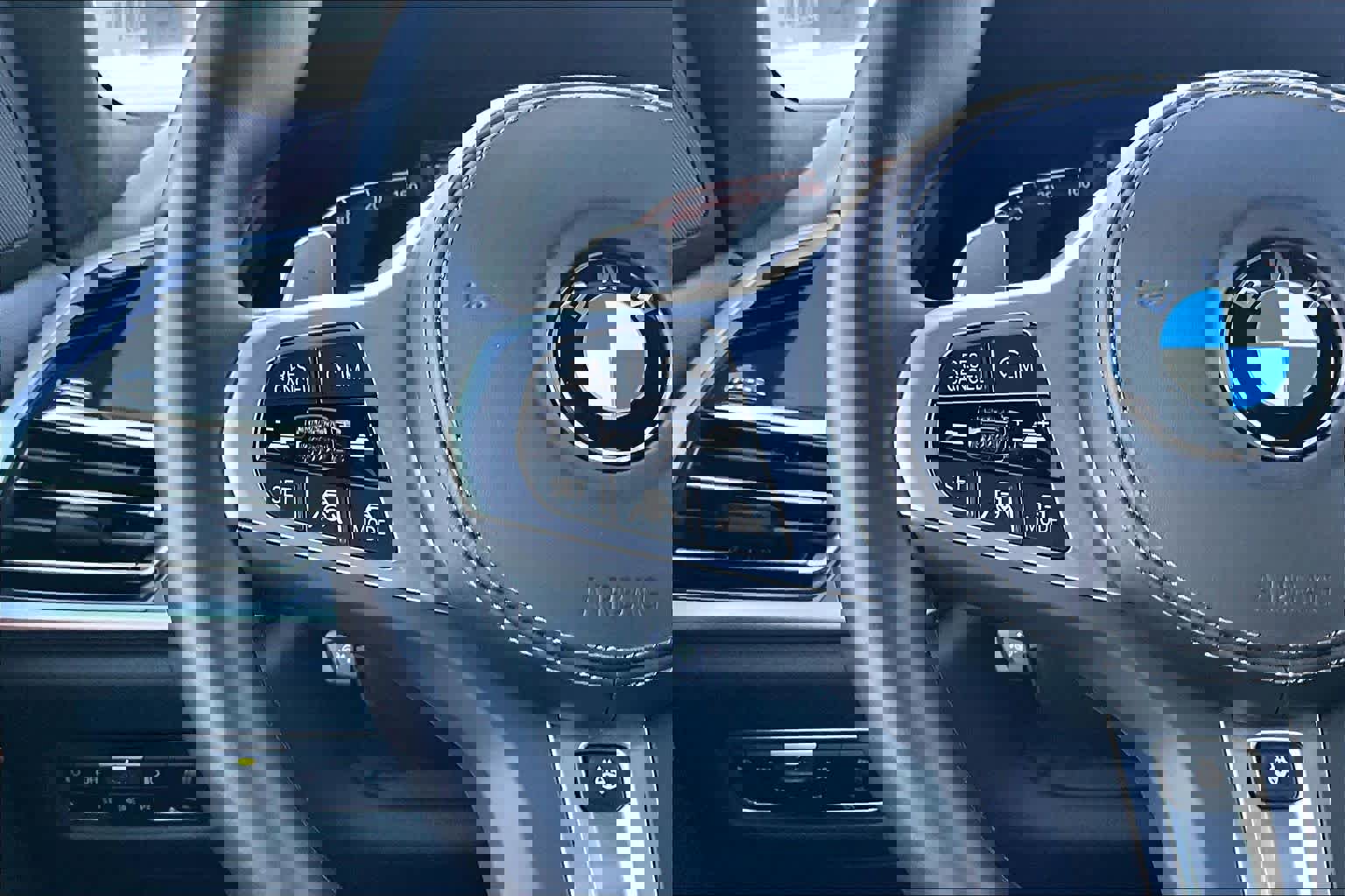 Used 2022 BMW X7 xDrive40i w/ M Sport Package image 21