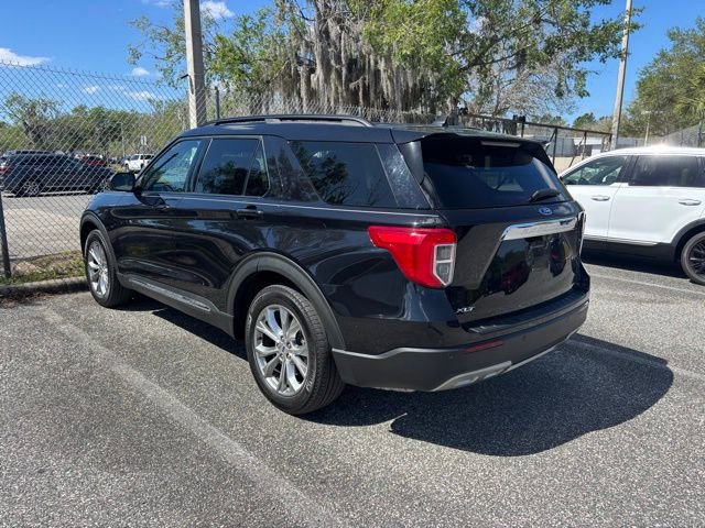 Used 2024 Ford Explorer XLT w/ Equipment Group 202A image 4