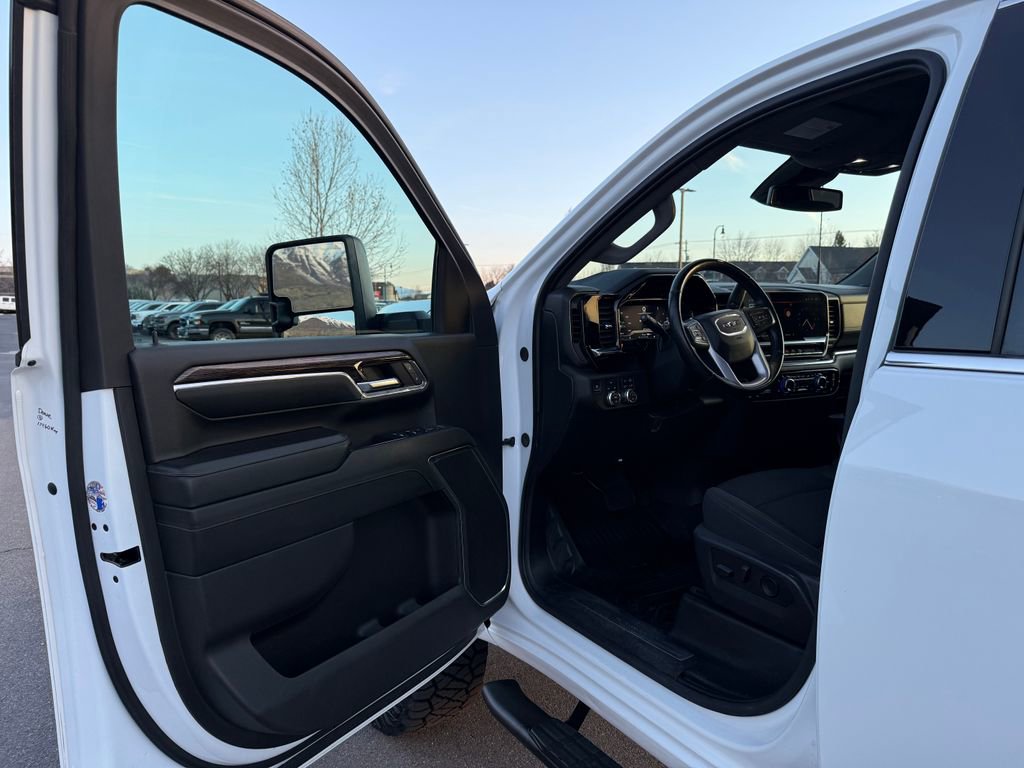 Used 2024 GMC Sierra 3500 SLE w/ SLE Convenience Package AWD/4WD image 25