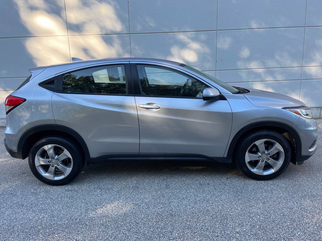 Certified 2020 Honda HR-V LX image 3