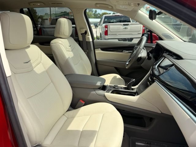 Used 2024 Cadillac XT6 Premium Luxury w/ Technology Package AWD/4WD image 43