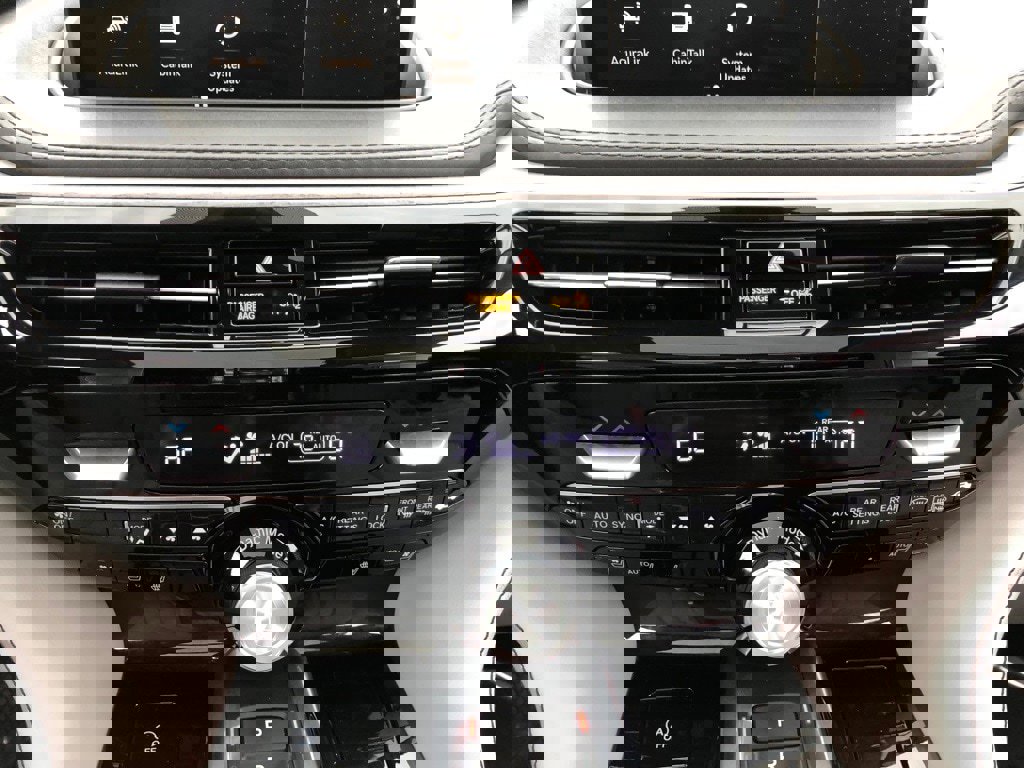 Used 2023 Acura MDX SH-AWD w/ Advance Package image 29