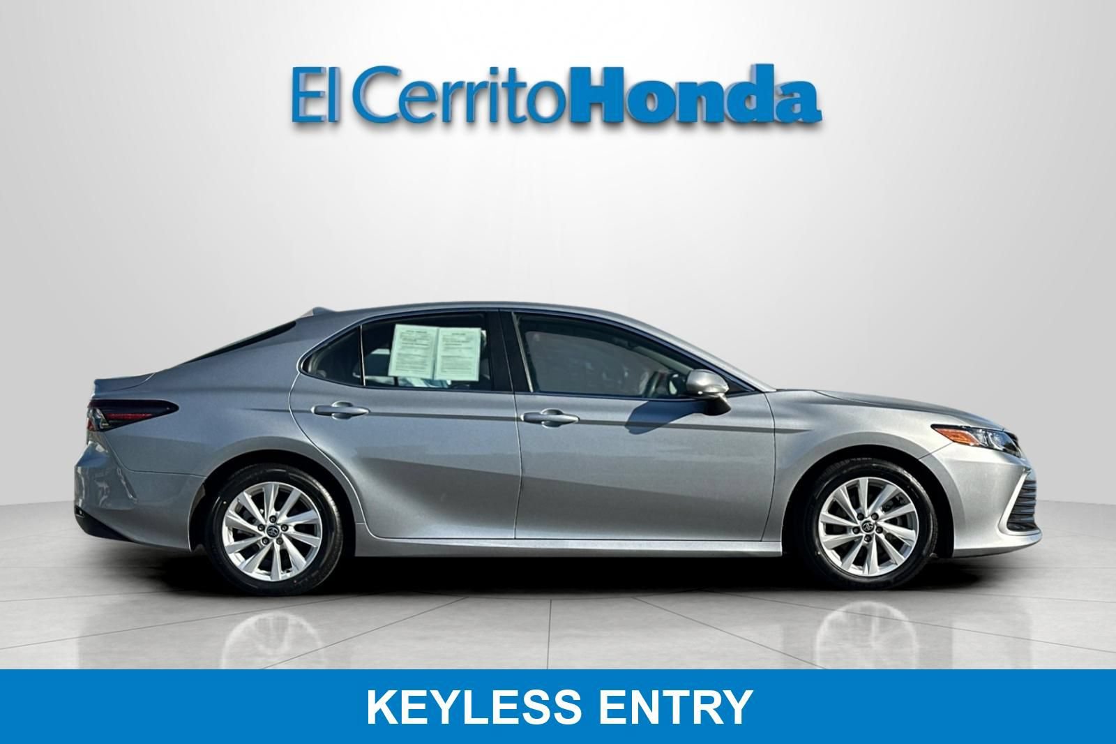 Used 2024 Toyota Camry LE FWD image 2