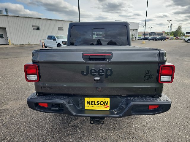 Used 2022 Jeep Gladiator Sport AWD/4WD image 4