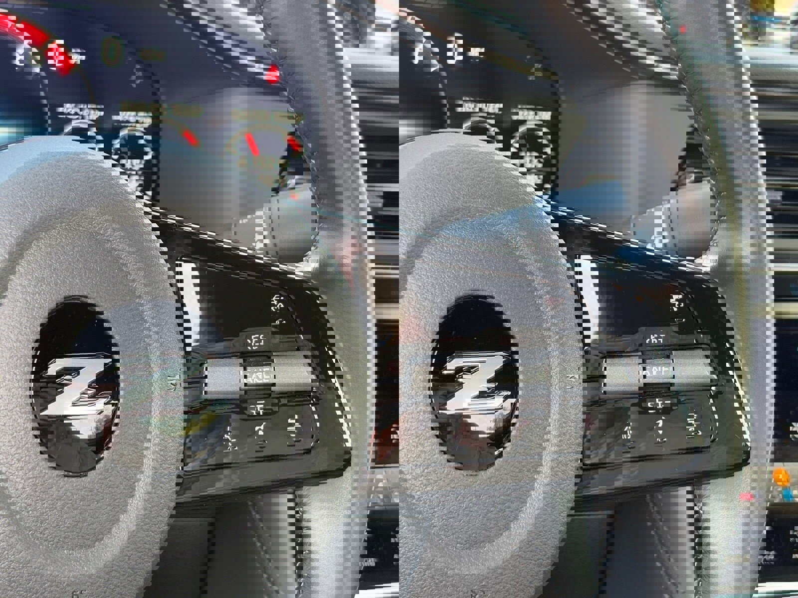 Certified 2024 Nissan Z Performance w/ Floor Mat Package image 19