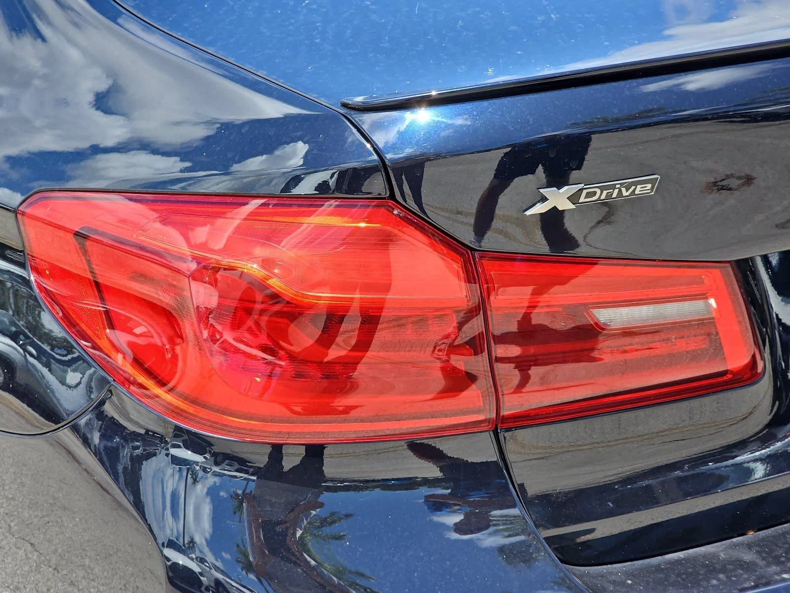 Used 2018 BMW M550i xDrive w/ Driving Assistance Package AWD/4WD image 30