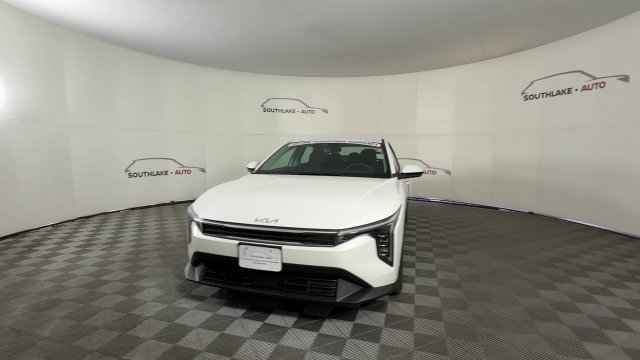 New 2026 Kia K4 FWD image 3