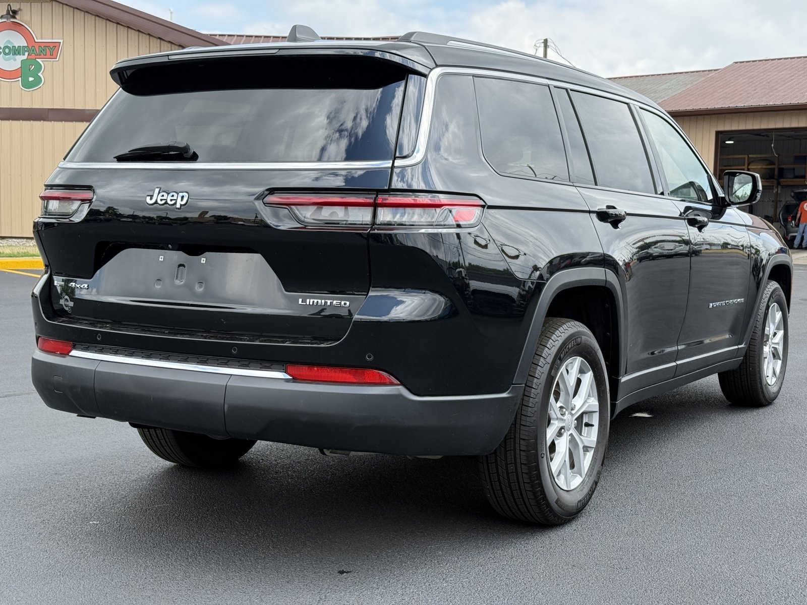 Used 2021 Jeep Grand Cherokee L Limited image 8