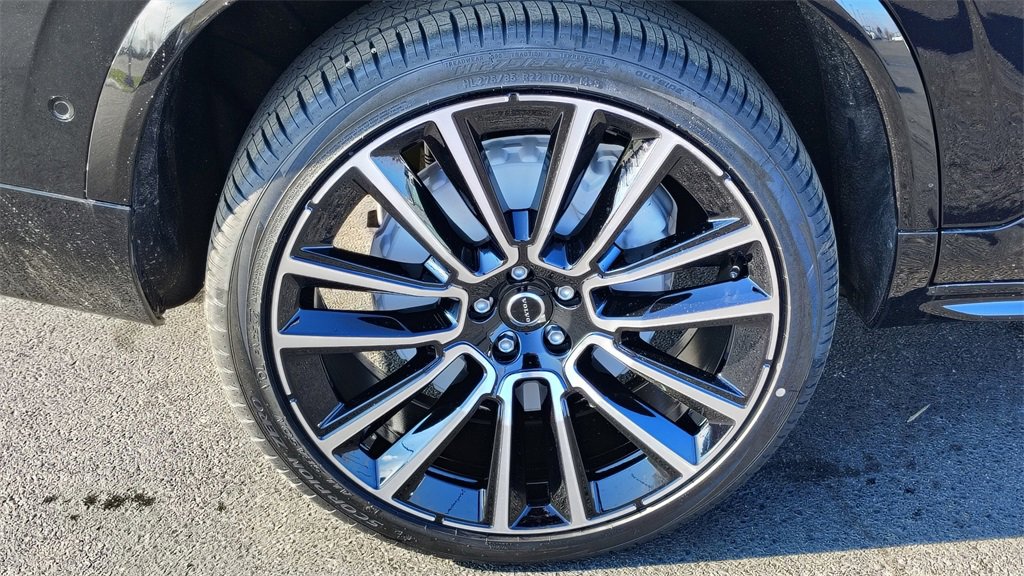 New 2026 Volvo XC90 B6 Plus image 32