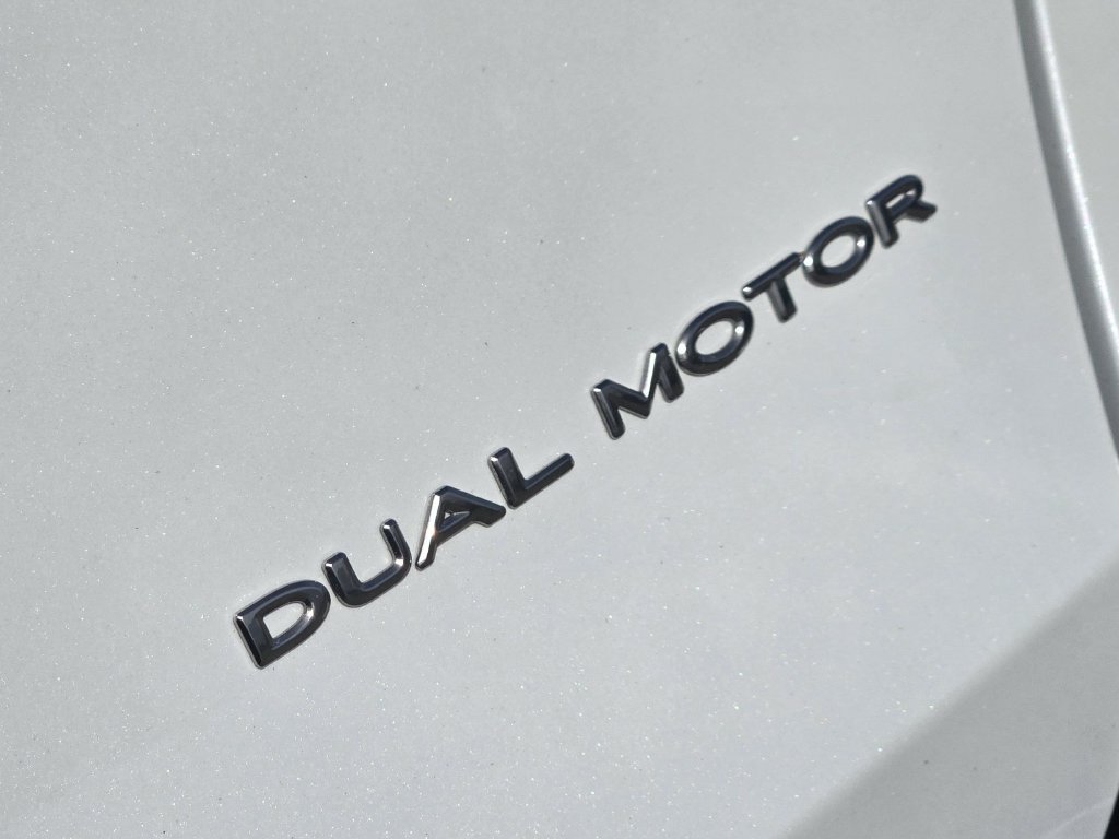 Used 2026 Tesla Model Y AWD image 10