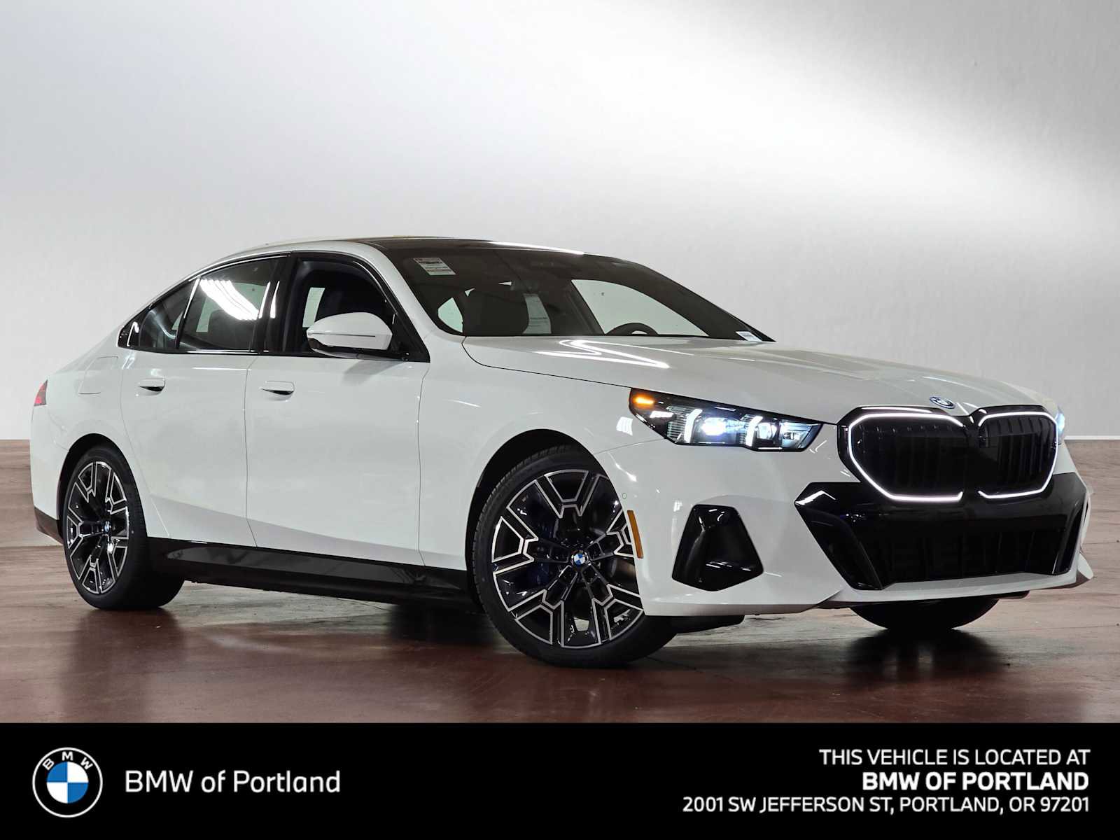 New 2026 BMW 550e xDrive w/ Executive Package