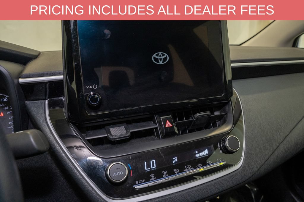 Used 2025 Toyota Corolla LE FWD image 12